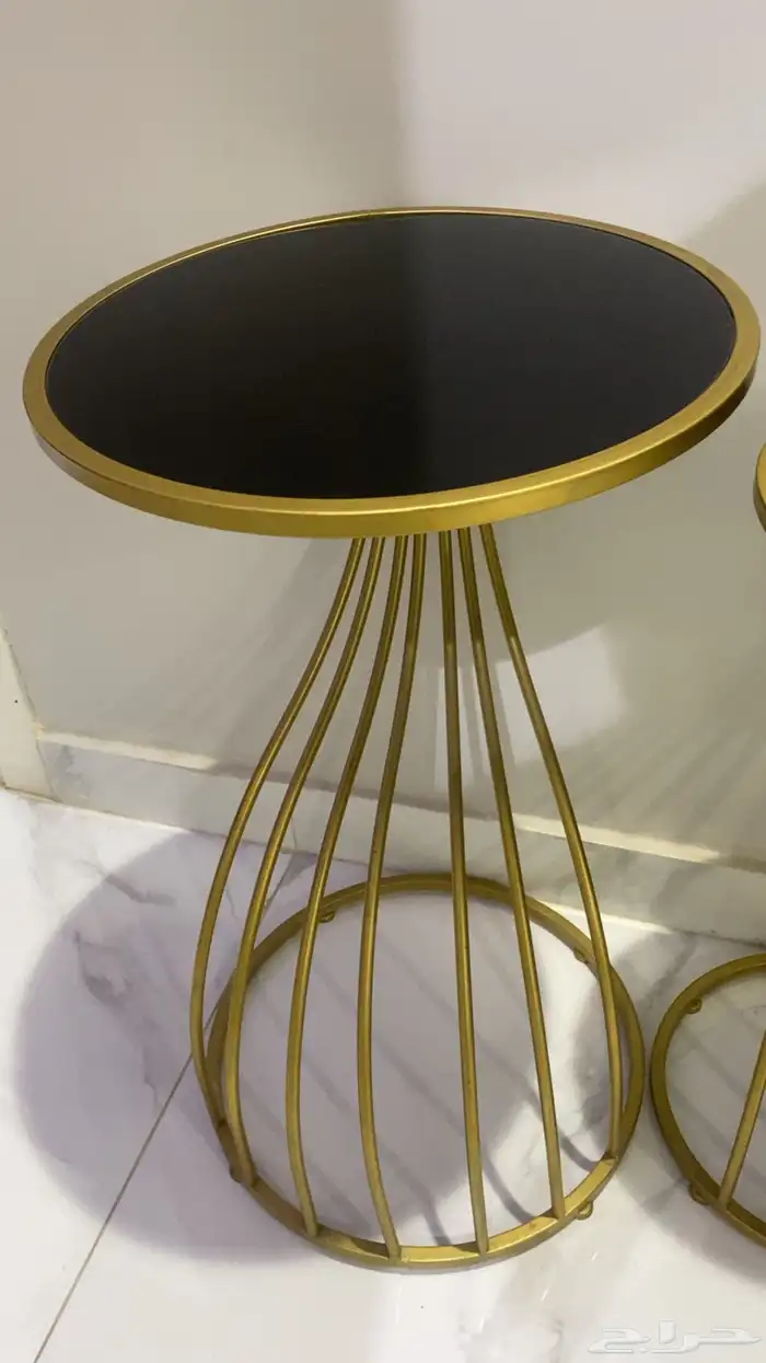 طاوله خشبيه   وطاولات خدمه ذهبي 3