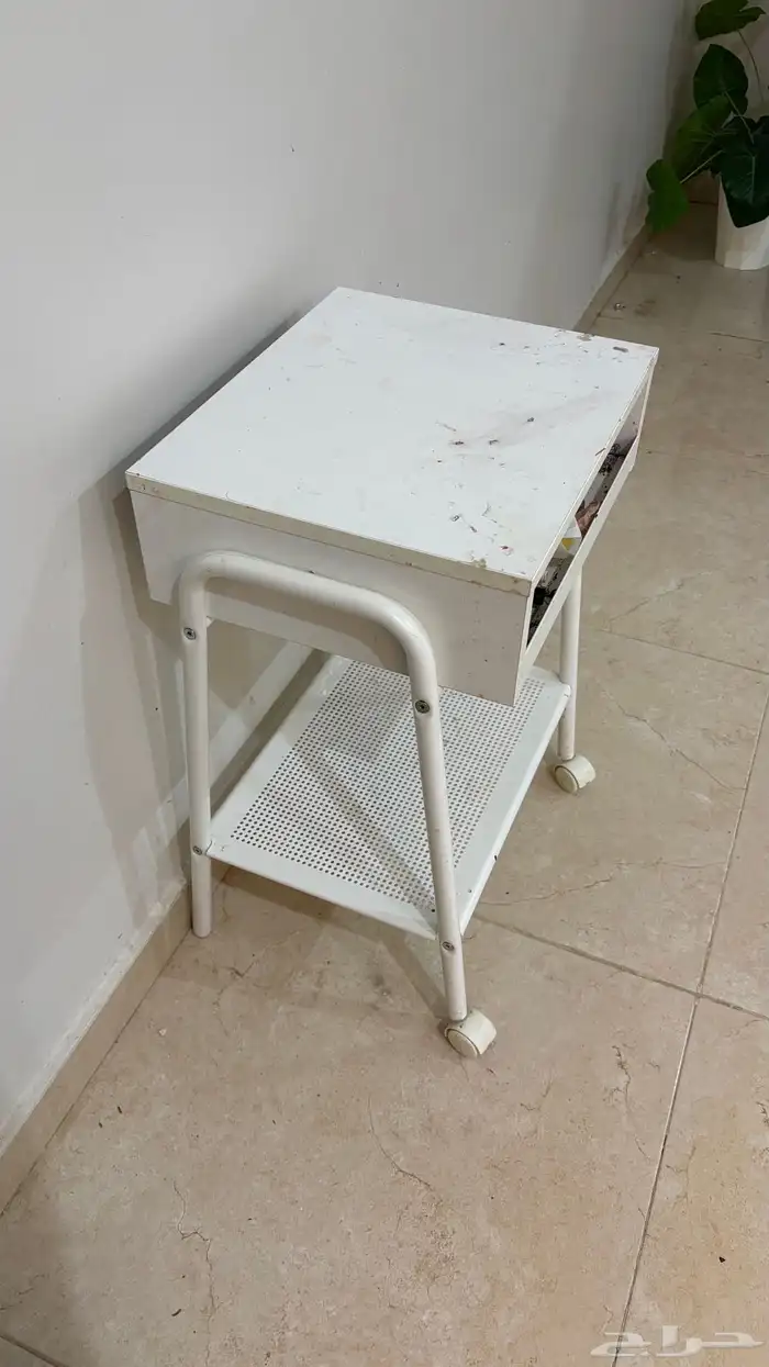 سرير للبيع حديد ابيض 2