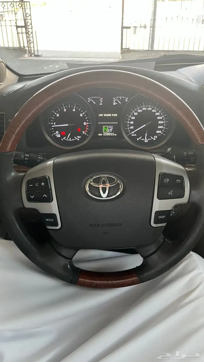 لاندكروزر 2012 13