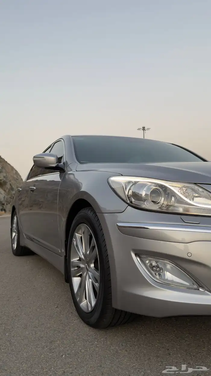جينيسس G80 مخزنة موديل 2014 ممشى ( 97 الف فقط ) وكالة 21