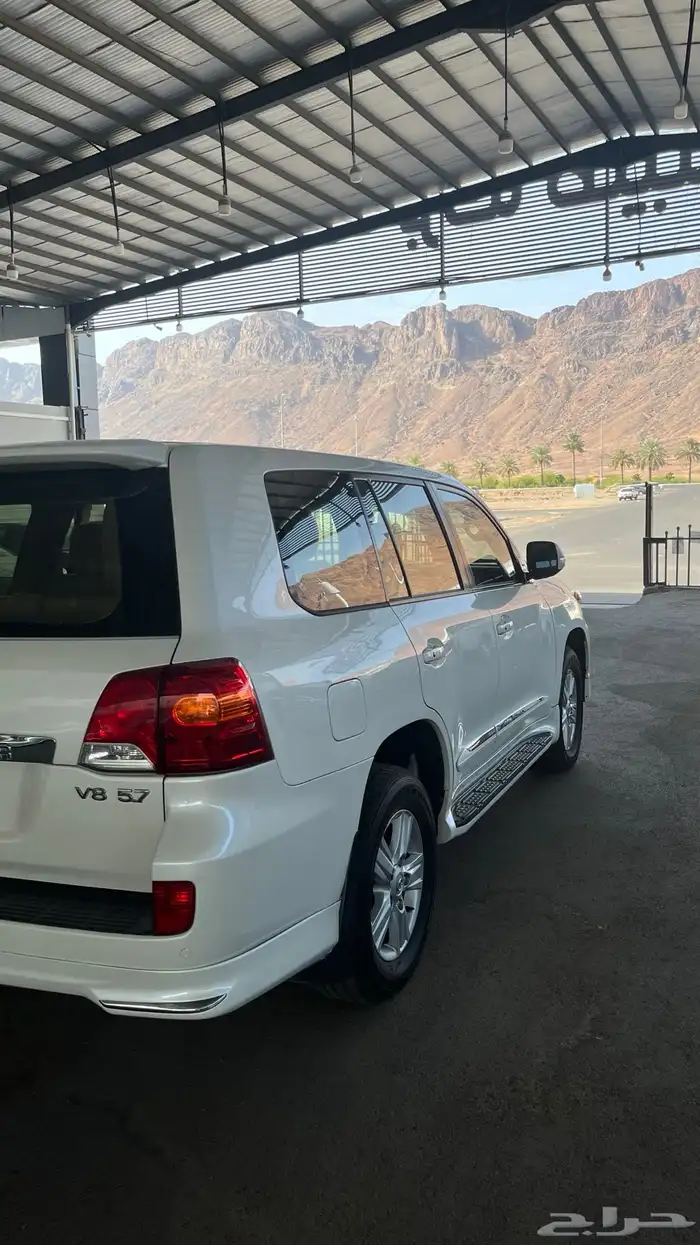 لاندكروزر 2012 4