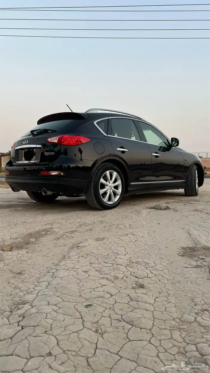 انفنتي QX50 2015 نظيفة عداد قليل 14
