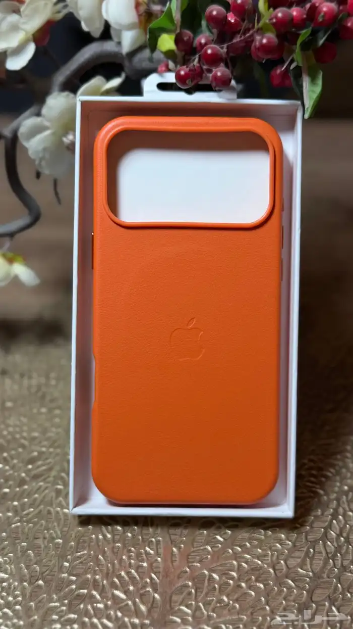 كفرات ايفون 17 جلد طبق الأصل بشعار ابل Apple مع الماق سيف 3