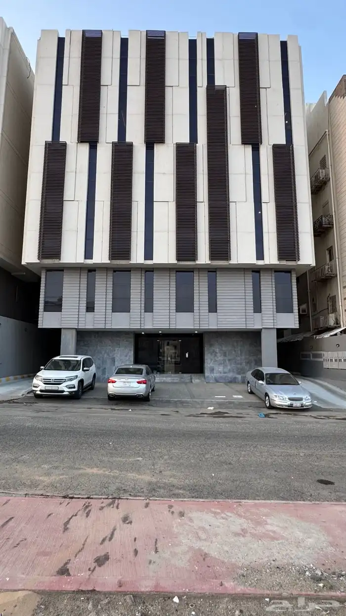 شقق وملاحق للإيجار مخطط الملك فهد الربوه 0