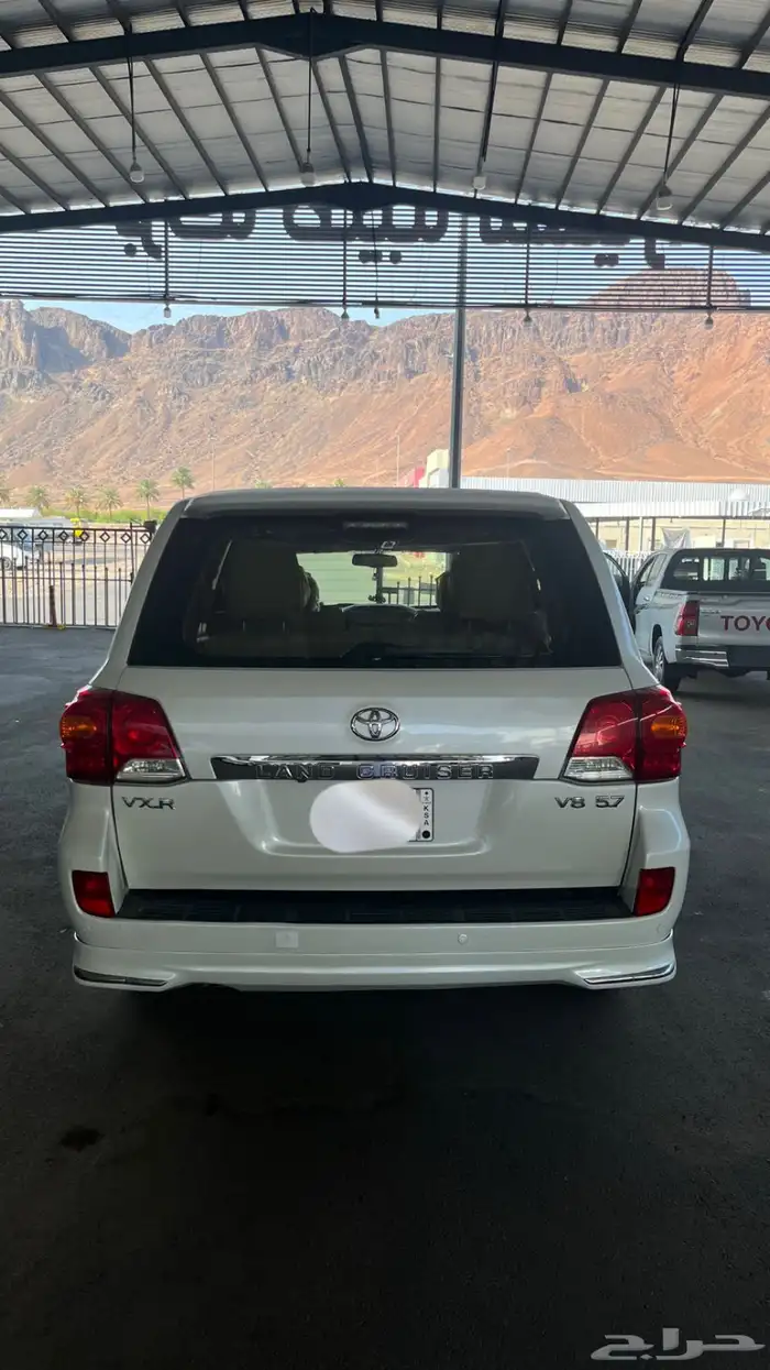 لاندكروزر 2012 1