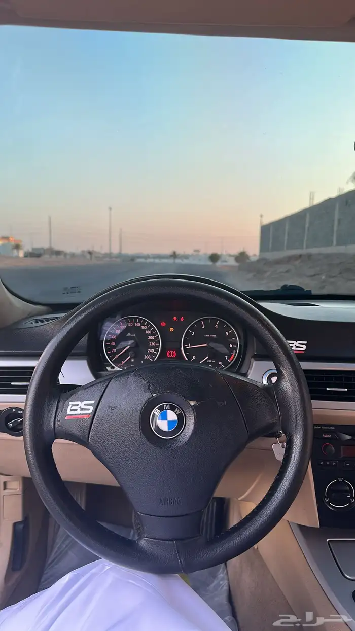 BMW 320i 2006 للبيع 15