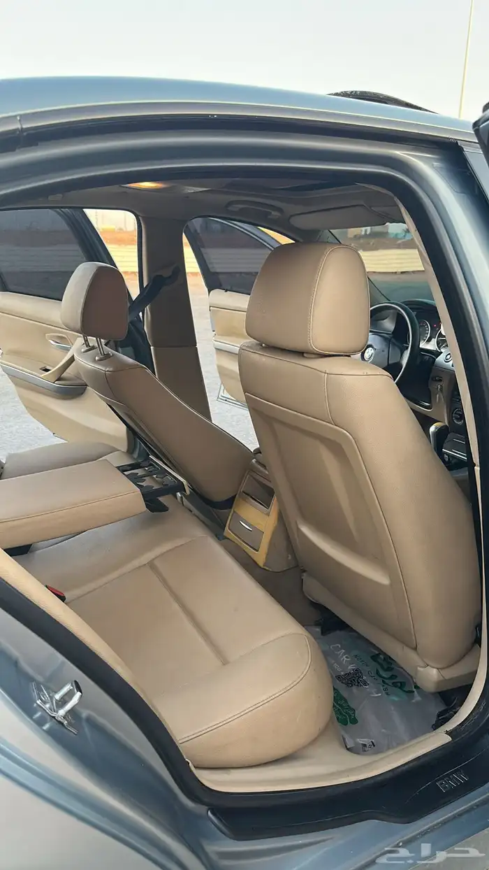 BMW 320i 2006 للبيع 9