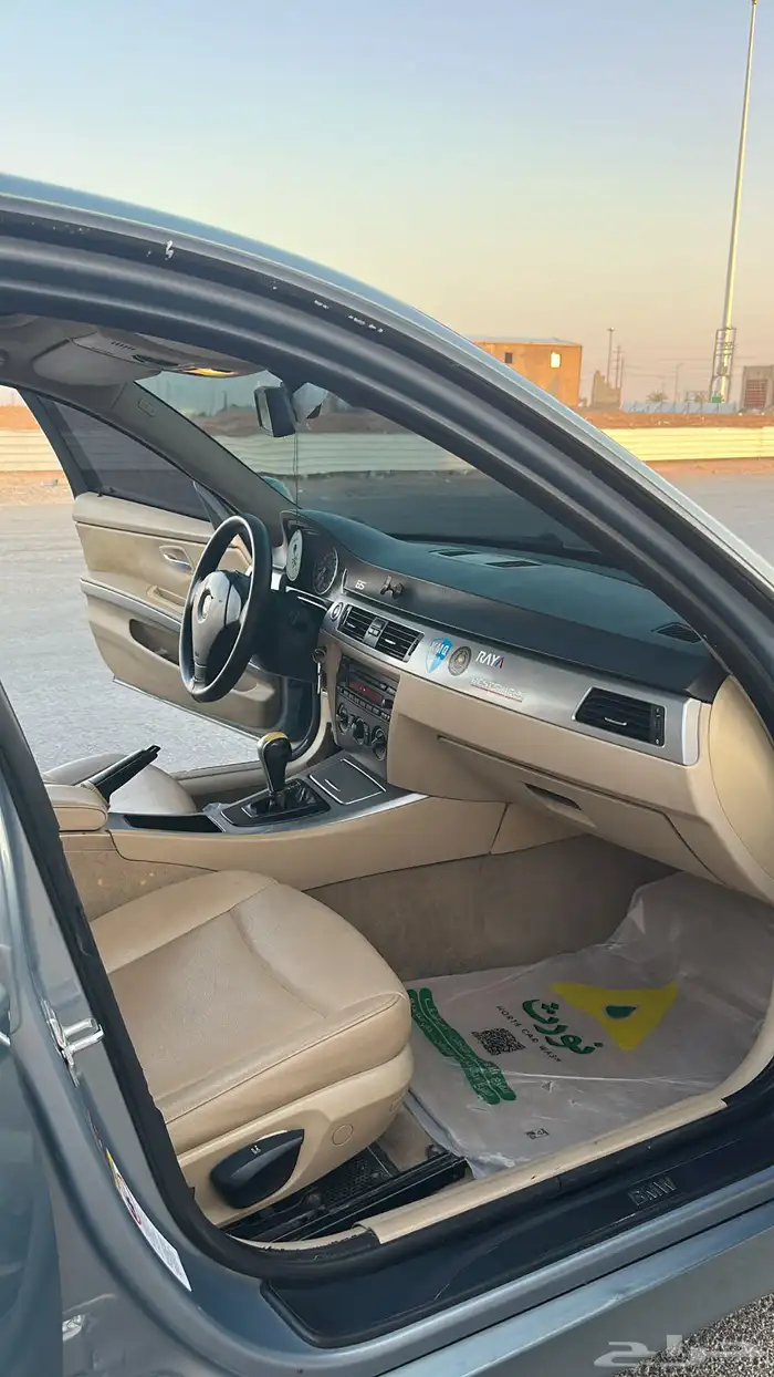 BMW 320i 2006 للبيع 10