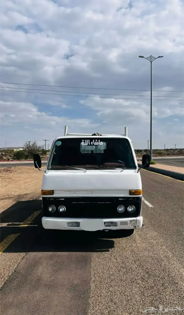 قلاب ديهاتسو 1982 مفحوص للبيع بقيمه مناسبة 0