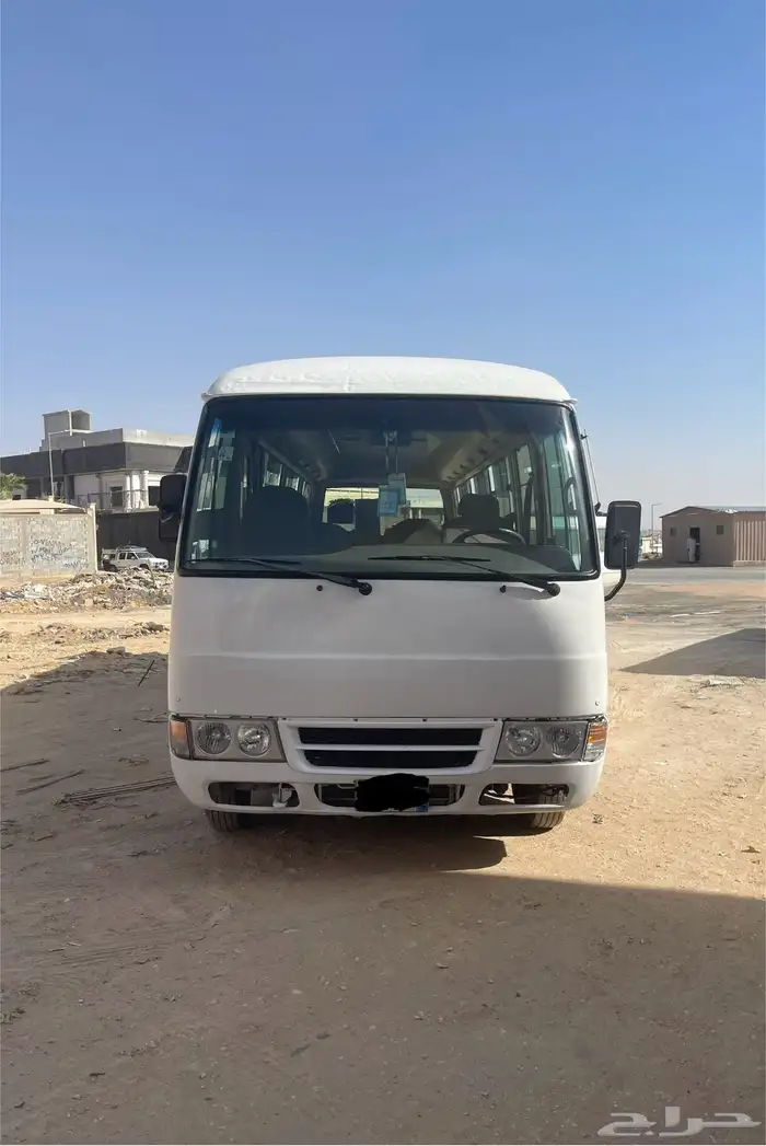 باص موستبيشي 0