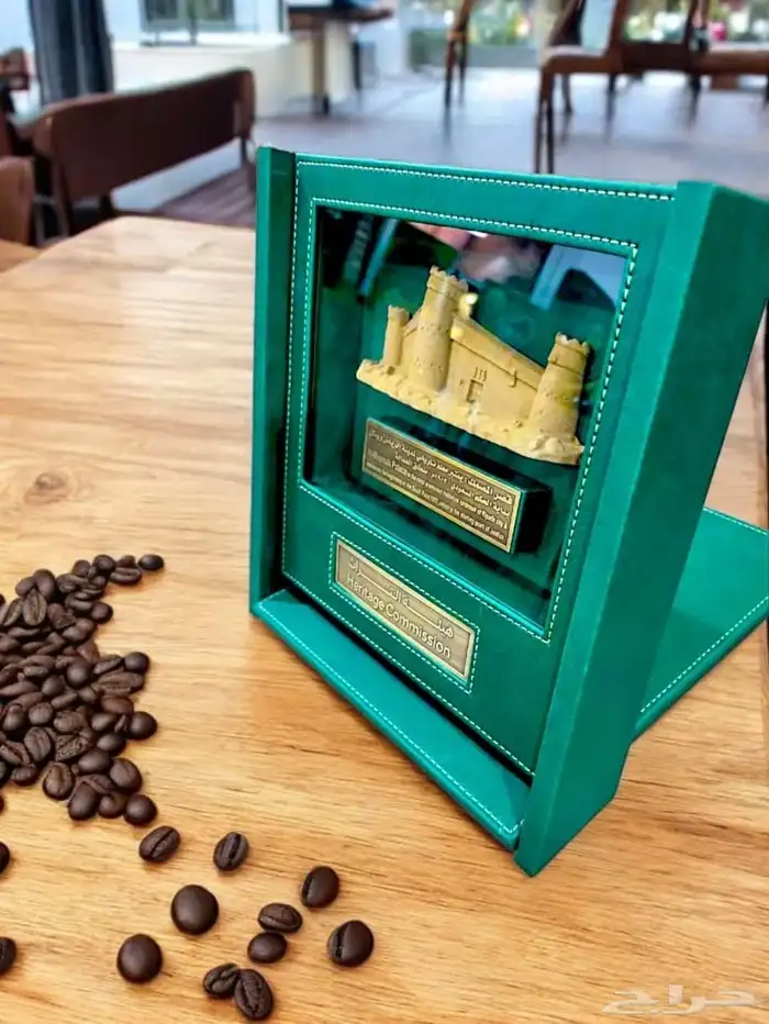 تفصيل دروع وبروشات 1