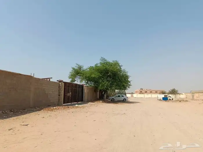 حوش1650 م للايجار الخمرة 8