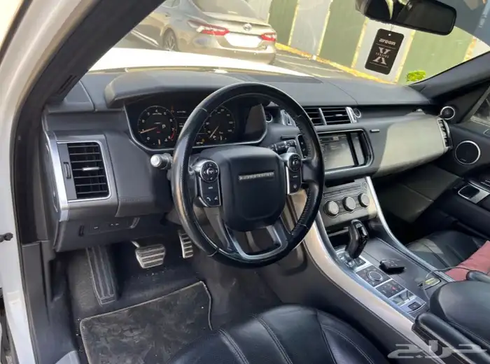 للبيع رنج روفر سبورت HST 2016 8