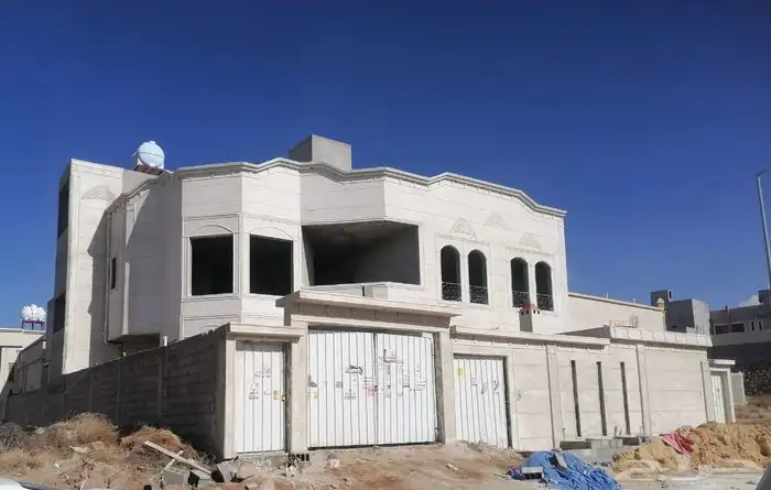 فيلا مع شقة منفصلة ( جديدة ) للبيع 8