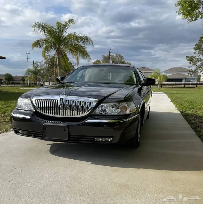قطع اصلي وكالة للجميلة Lincoln Tpwn Car 2003-2011 0