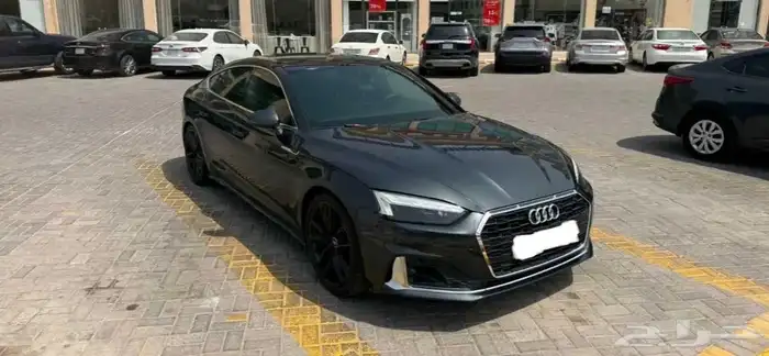 Audi A5 Sportback 2023 - نظيفة جدا وتحت الضمان (سعر لقطة) 0