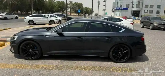 Audi A5 Sportback 2023 - نظيفة جدا وتحت الضمان (سعر لقطة) 7