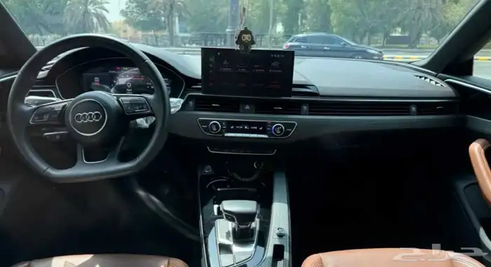 Audi A5 Sportback 2023 - نظيفة جدا وتحت الضمان (سعر لقطة) 19