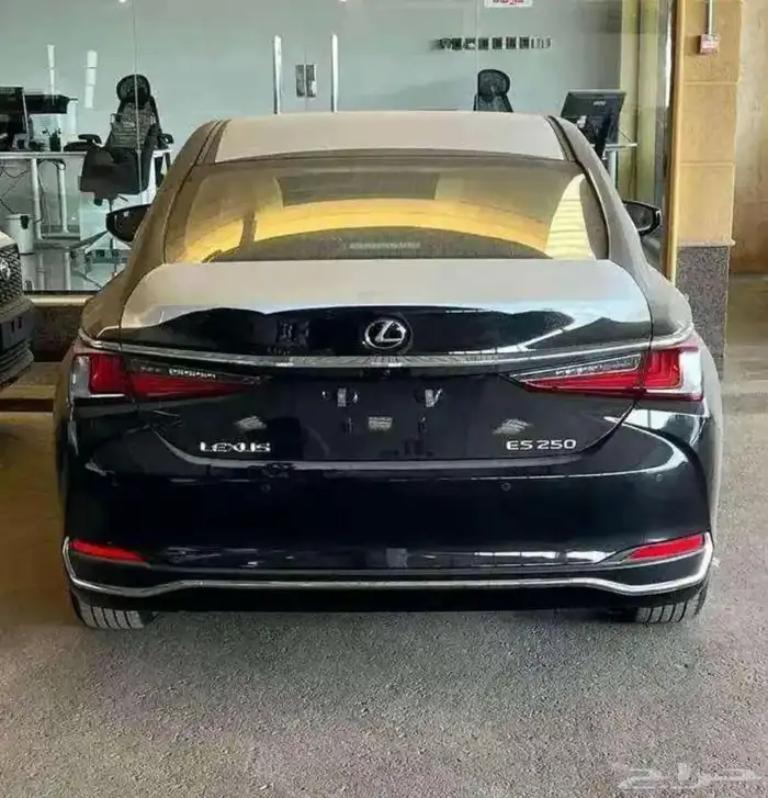 لكزس ES250 AA 2025 3
