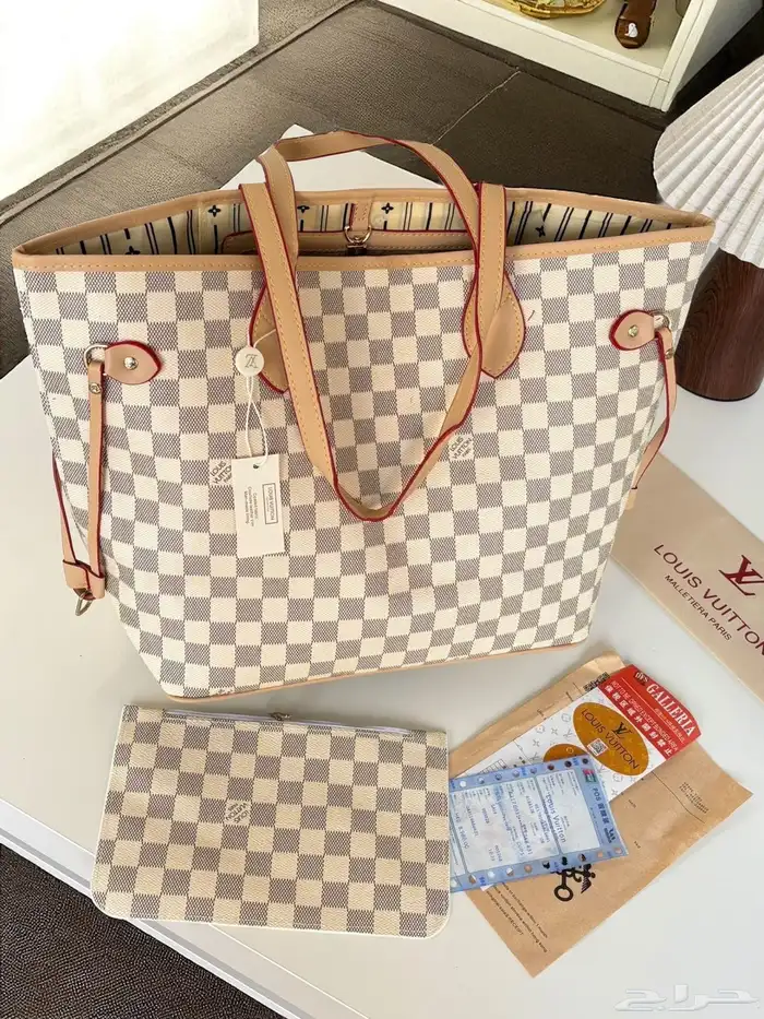 شنط لويسفيتون توب ماستر 43