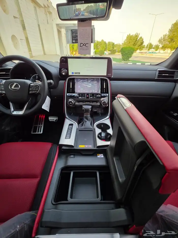 لكزس 2025 LX600 وكالة 15