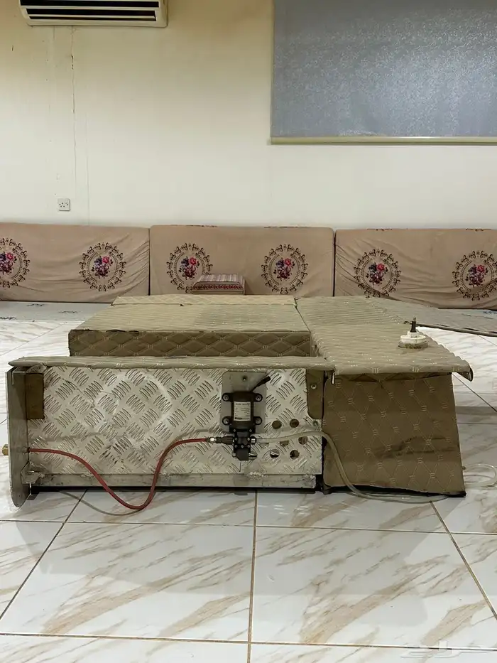 طبق سياره وسرير وكرسي ثلاجه وادوات ثانيه 0