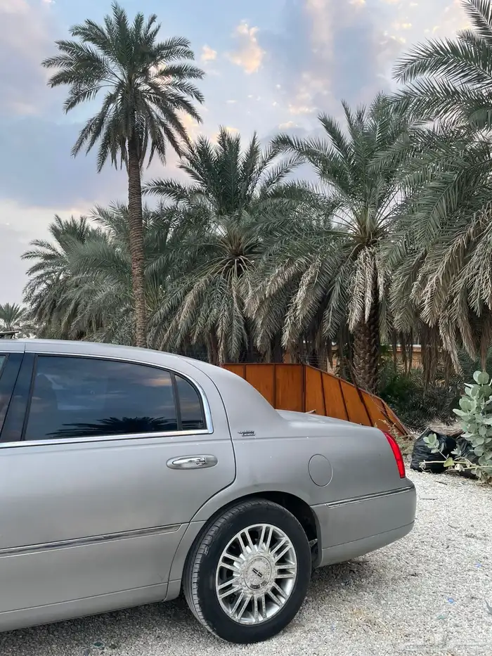 لينكون تاون كار 2007 0