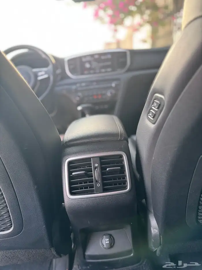 للبيع سبورتاج 2019 ديزل 8