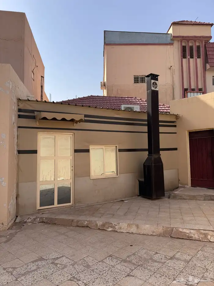 بيت للبيع بحي الشقة بمساحة (643متر ) 4