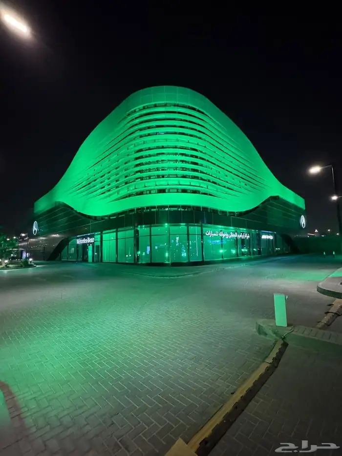 تنظيم معارض 8