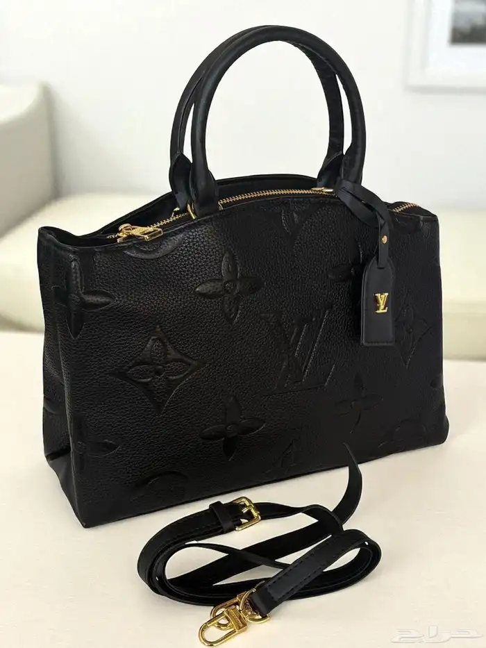 شنط لويسفيتون توب ماستر 2