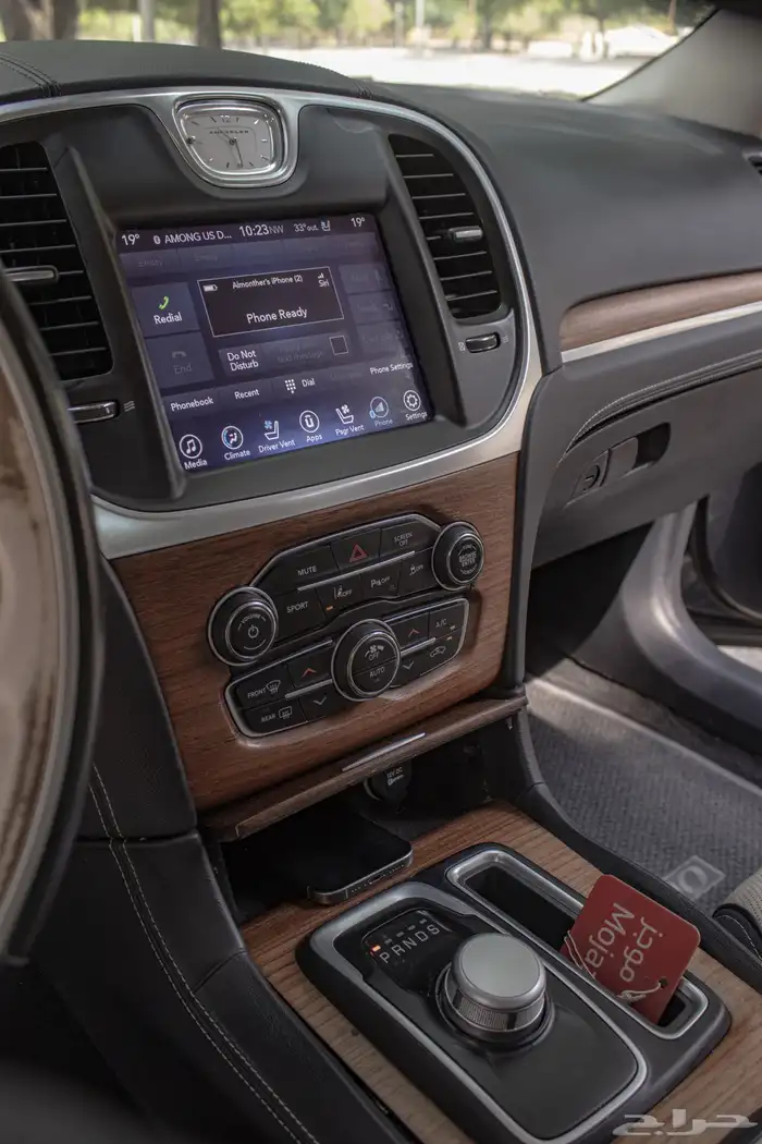 كرايزلر 2017 executive 300C مالك واحد وممشى قليل 10