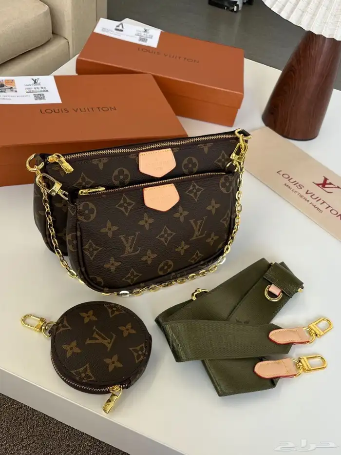 شنط لويسفيتون توب ماستر 24