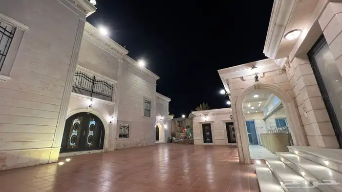فيلا فاخرة للبيع في جدة حي الأمير فواز الشمالي مساحة 900م 11
