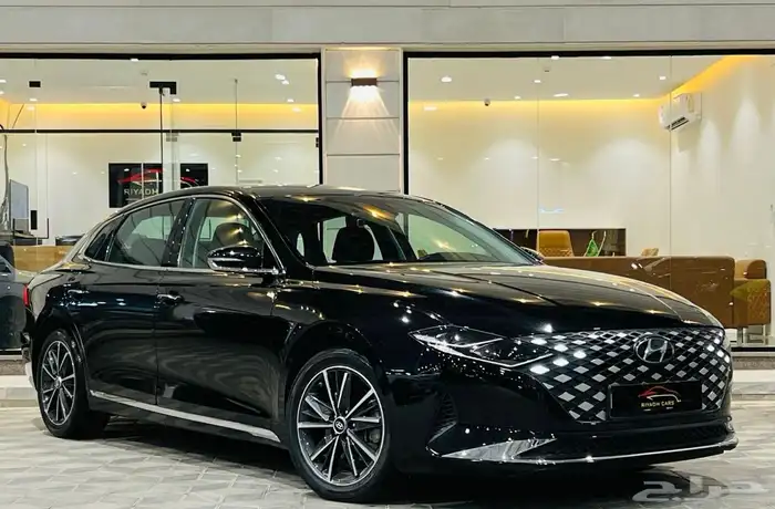 هيونداي ازيرا 2022 V6 ( بحالة ممتازة ) 0
