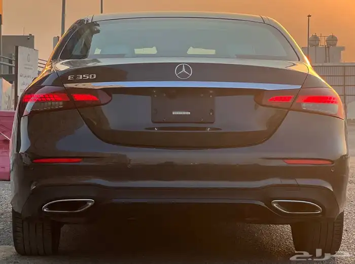 مرسيدس E350 موديل 2021 نايت باكيج كت AMG بحالة الوكالة 5