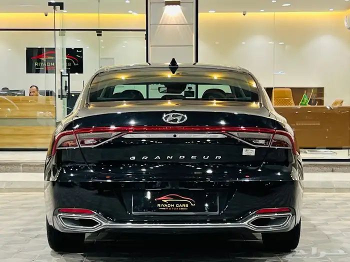 هيونداي ازيرا 2022 V6 ( بحالة ممتازة ) 3