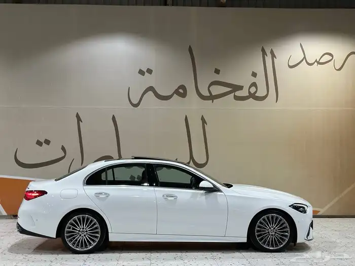 مرسيدس C300 AMG 2023 فل كامل . رصد الفخامة 13