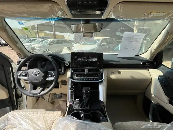 تويوتا لاندكروزر GXR.L2 2025 7