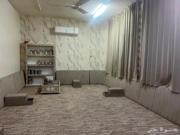 كنب جديد ومجلس رجال ووجار كبير مع دلال وآلة تسخين جديد 0