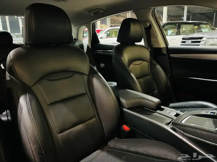 هيونداي ازيرا 2022 V6 ( بحالة ممتازة ) 4