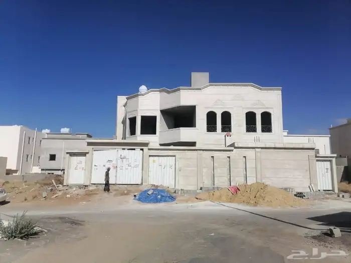 فيلا مع شقة منفصلة ( جديدة ) للبيع 3