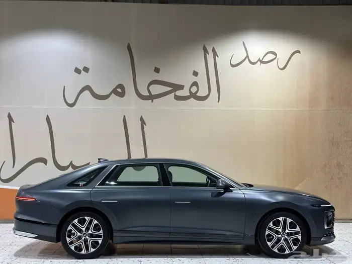 ازيرا 2023 بريميوم . رصد الفخامة 13