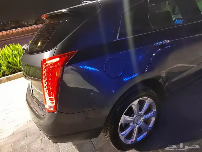 كاديلاك SRX 2013 6
