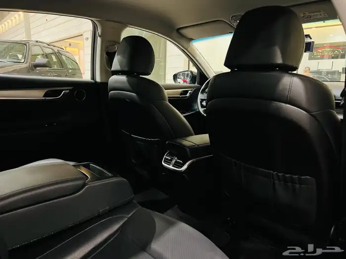 هيونداي ازيرا 2022 V6 ( بحالة ممتازة ) 7
