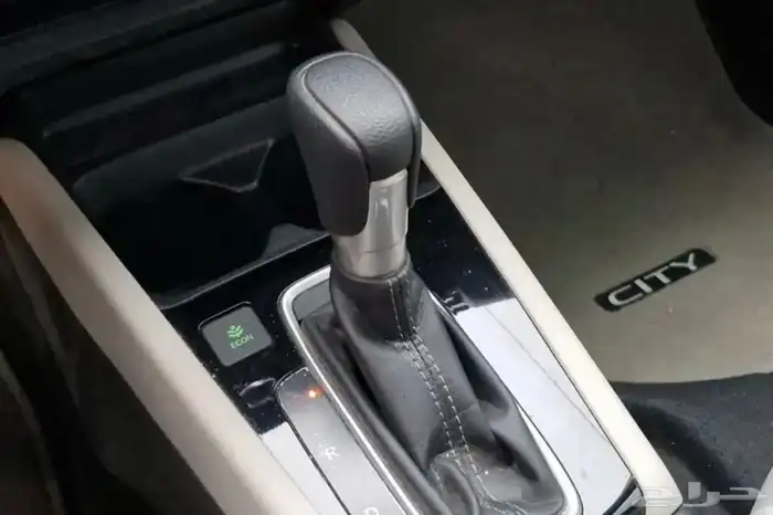 سيارة هوندا سيتي 2024 LX Sport 15