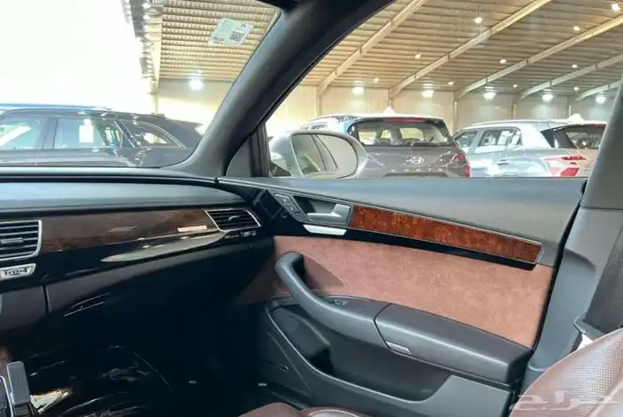 اودي A8 5