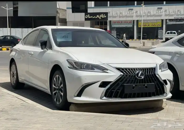 لكزس ES 350. بريمي 2025. CA. بالكاش والاقصاد 0