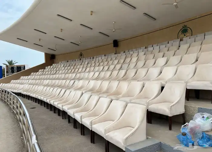 تاجير كنب في اي بي 1