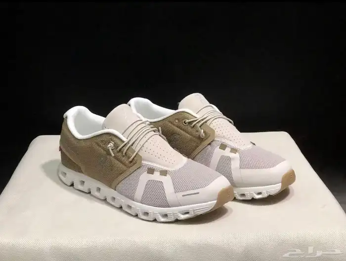 on cloud shoes 1 1 3